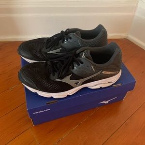 Women’s Mizuno Wave Inspire 10.5 Black